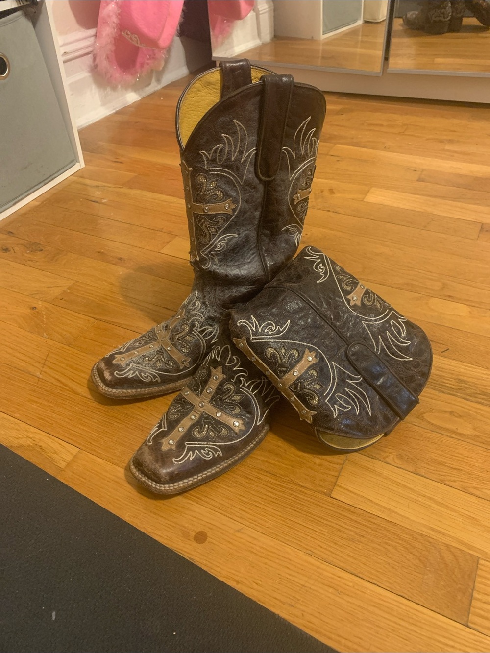 Embellished Brown Western Cowboy Boots